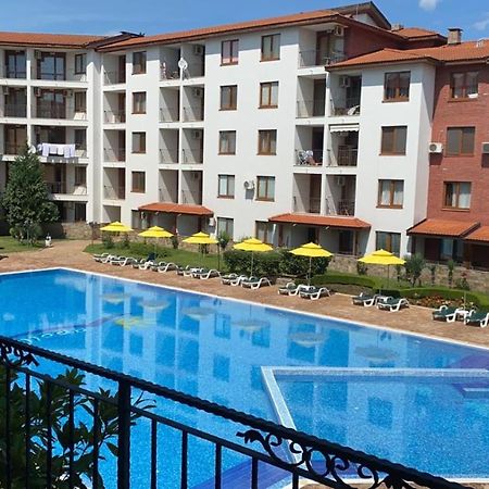 3 Room Family Apartment With Pool View Несебир Екстер'єр фото