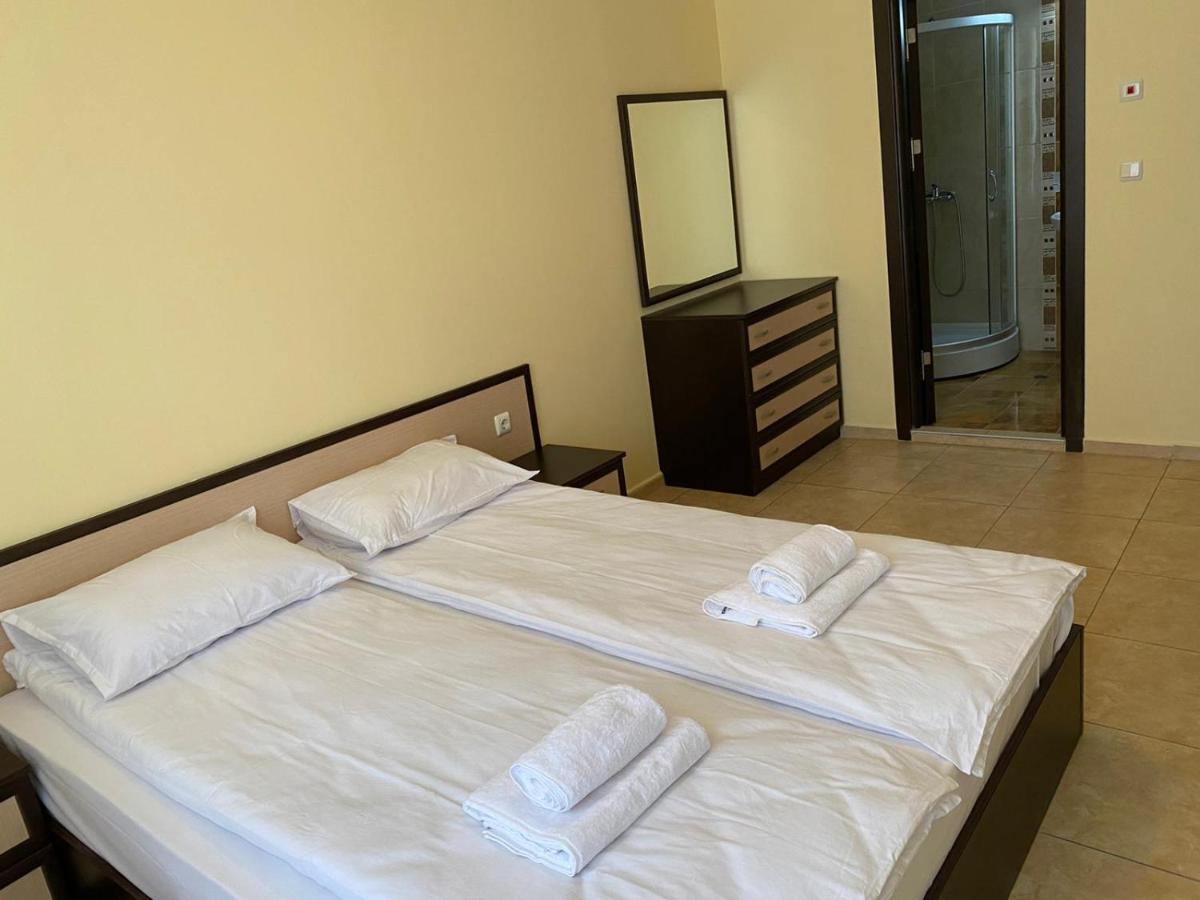 3 Room Family Apartment With Pool View Несебир Екстер'єр фото